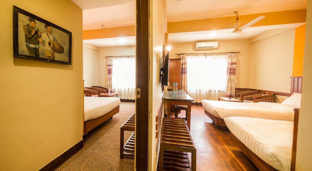 Little Nepal Inn Kathmandu Buitenkant foto
