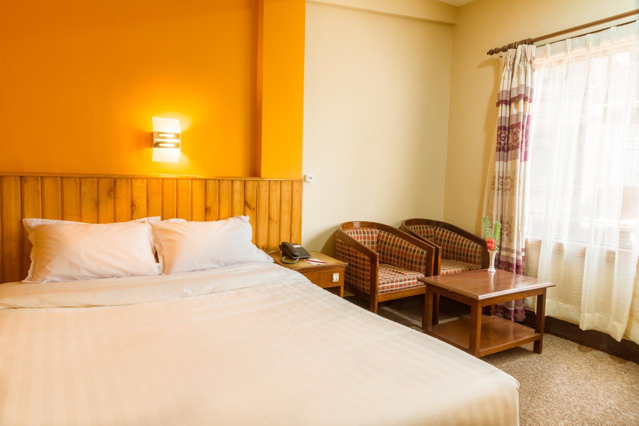 Little Nepal Inn Kathmandu Buitenkant foto